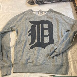 Victoria's Secret PINk Gray Detroit Tigers Crewneck Sweater. Size XS.